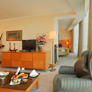 Wyndham Grand Ozdilek Thermal & Измир